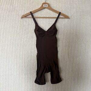 SKIMS sold n/a Seamless Bodysuit Brown Sz na